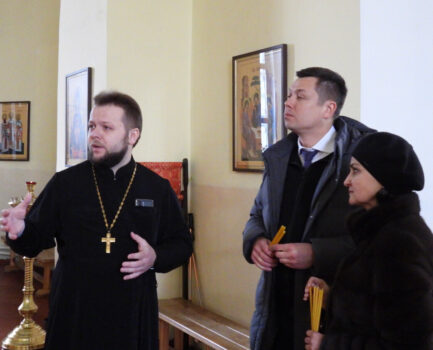 Свято-Троицкий собор поселка Ровеньки посетил депутат Государственной Думы Федерального собрания Российской Федерации Никита Румянцев