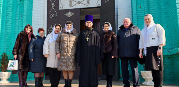 Свято-Троицкий собор поселка Ровеньки посетила первый заместитель председателя Белгородской областной Думы Любовь Петровна Киреева