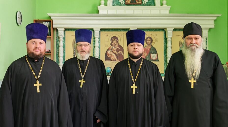 Состоялось собрание духовенства Ровеньского благочиния