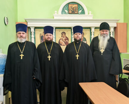 Состоялось собрание духовенства Ровеньского благочиния